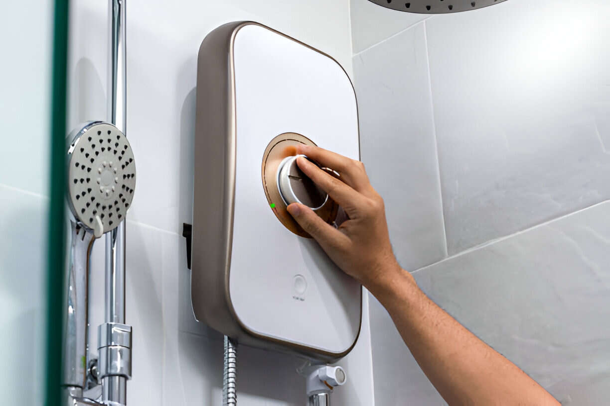 Electric geyser thermostat and element maintenance