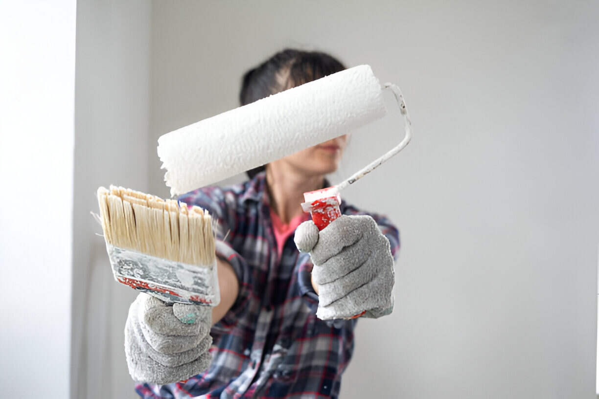 How Much Does a Handyman Charge to Paint a Room?