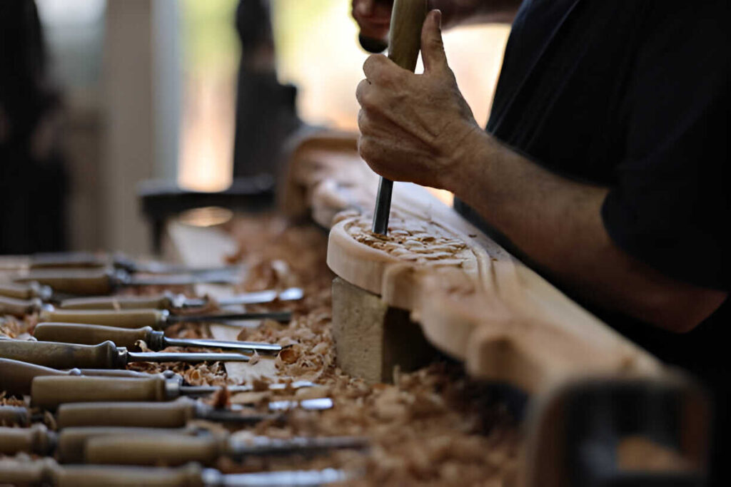 How to Become a Carpenter