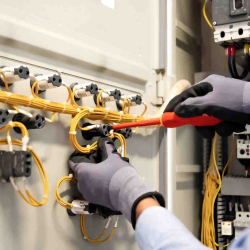 Electrician Trainee Card: Requirements and How to Apply