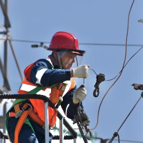 Foreman Electrician Salary, Skills and Career Growth in 2025